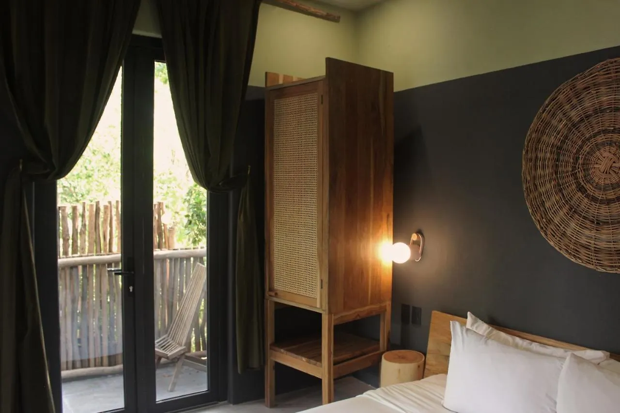 Loba Tulum Male Only Bed & Breakfast 4*,  Mexico